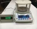 ELECTRONIC WEIGHING BALANCE