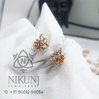 Gold Fancy Ear Tops